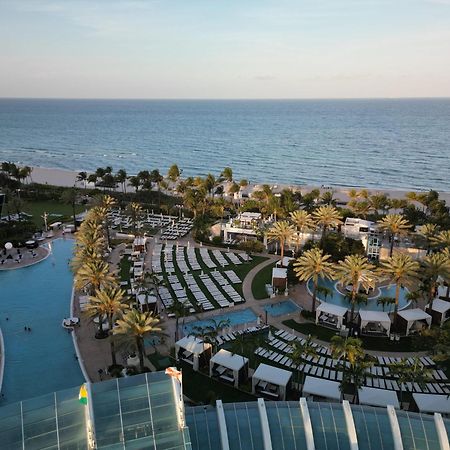 Fontainebleau Resort Balcony W Ocean + Bay View 마이애미 비치 외부 사진