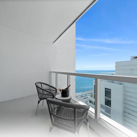 Fontainebleau Resort Balcony W Ocean + Bay View 마이애미 비치 외부 사진